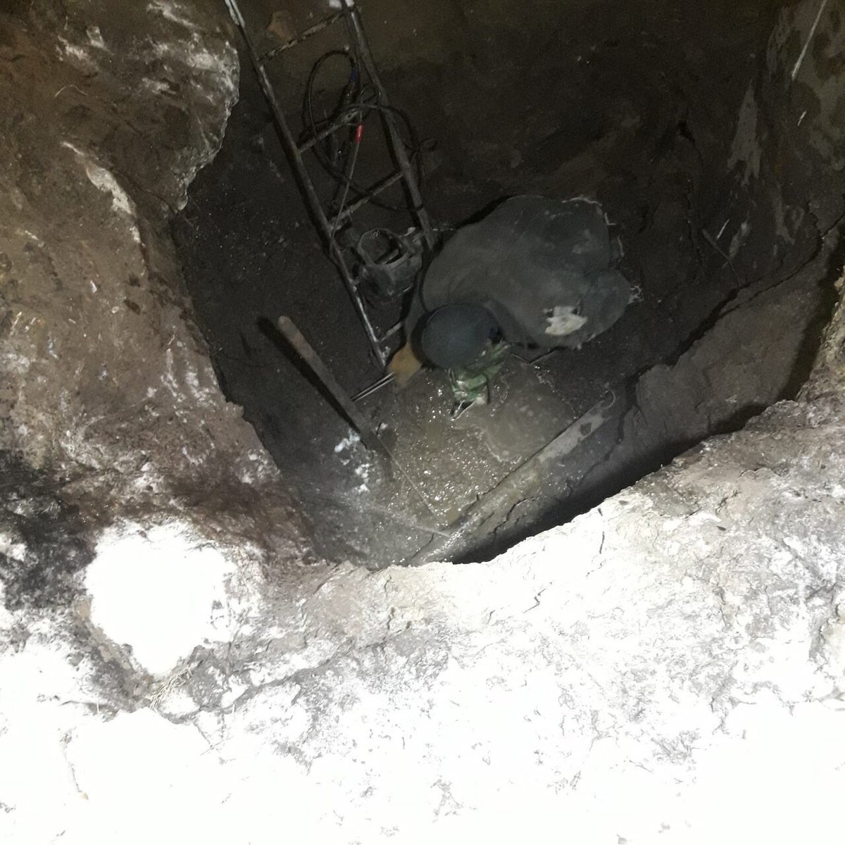 Много вопросов по качеству воды и ее наличию в нашем районе. По качеству работаем над подсоединением к водоканалу. <a href="/morozov_si/">Сергей Морозов</a> держит на контроле. А по наличию в этом году почистим 10 скважин и подремонтируем сети! Работники ЖКХ днём и ночью в режиме готовности!