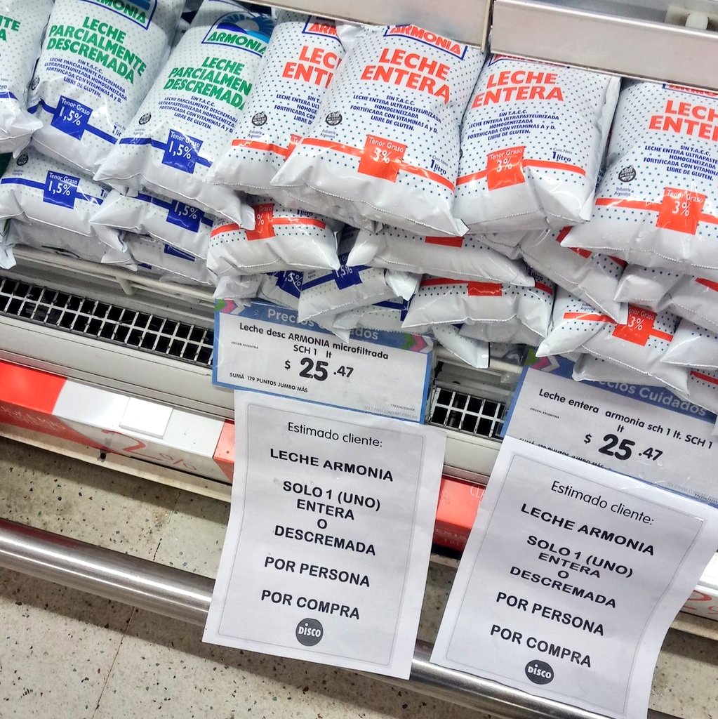 HugoYasky's tweet photo. Argentina se volvió un país donde podés comprar todos los dólares que quieras pero solo una leche por persona. https://t.co/91f0H4Gtud