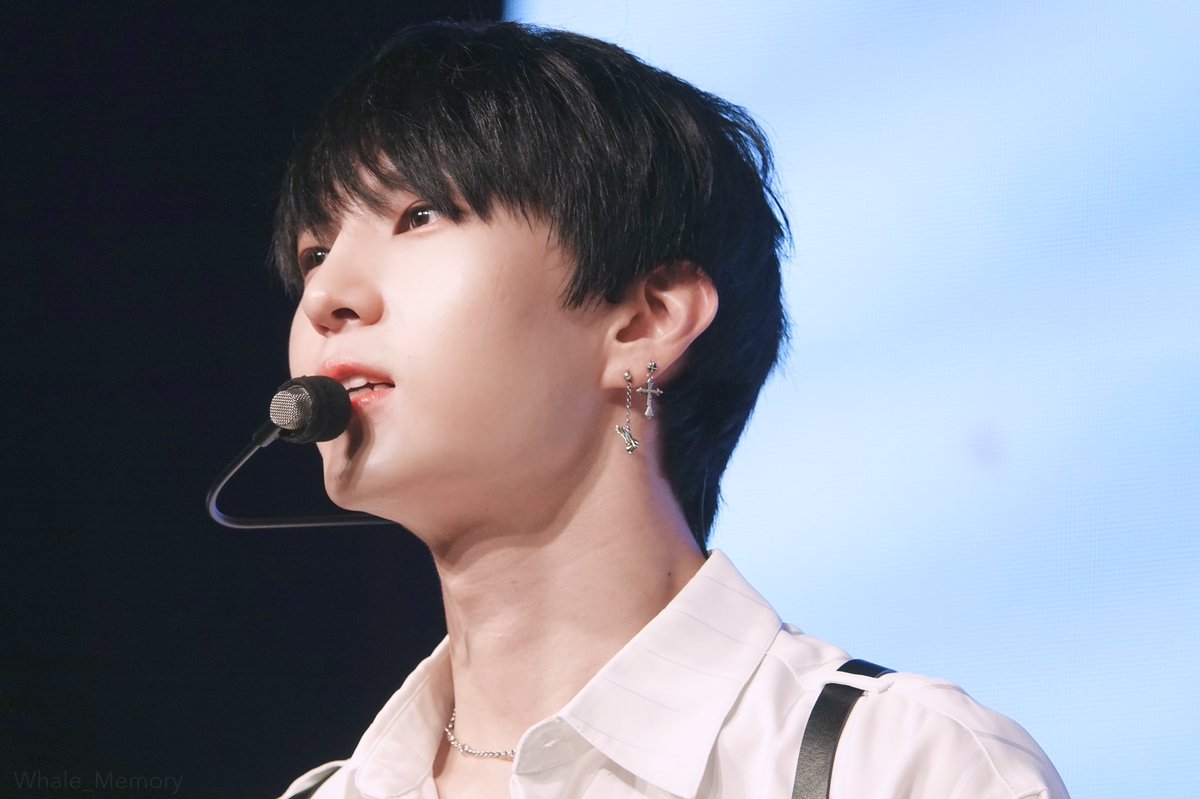 Whale_Memory's tweet photo. 180908 롯데 팬미팅
#빅스 #VIXX #정택운 #LEO
@JUNGTW_LEO https://t.co/VvmE8TK9Fm