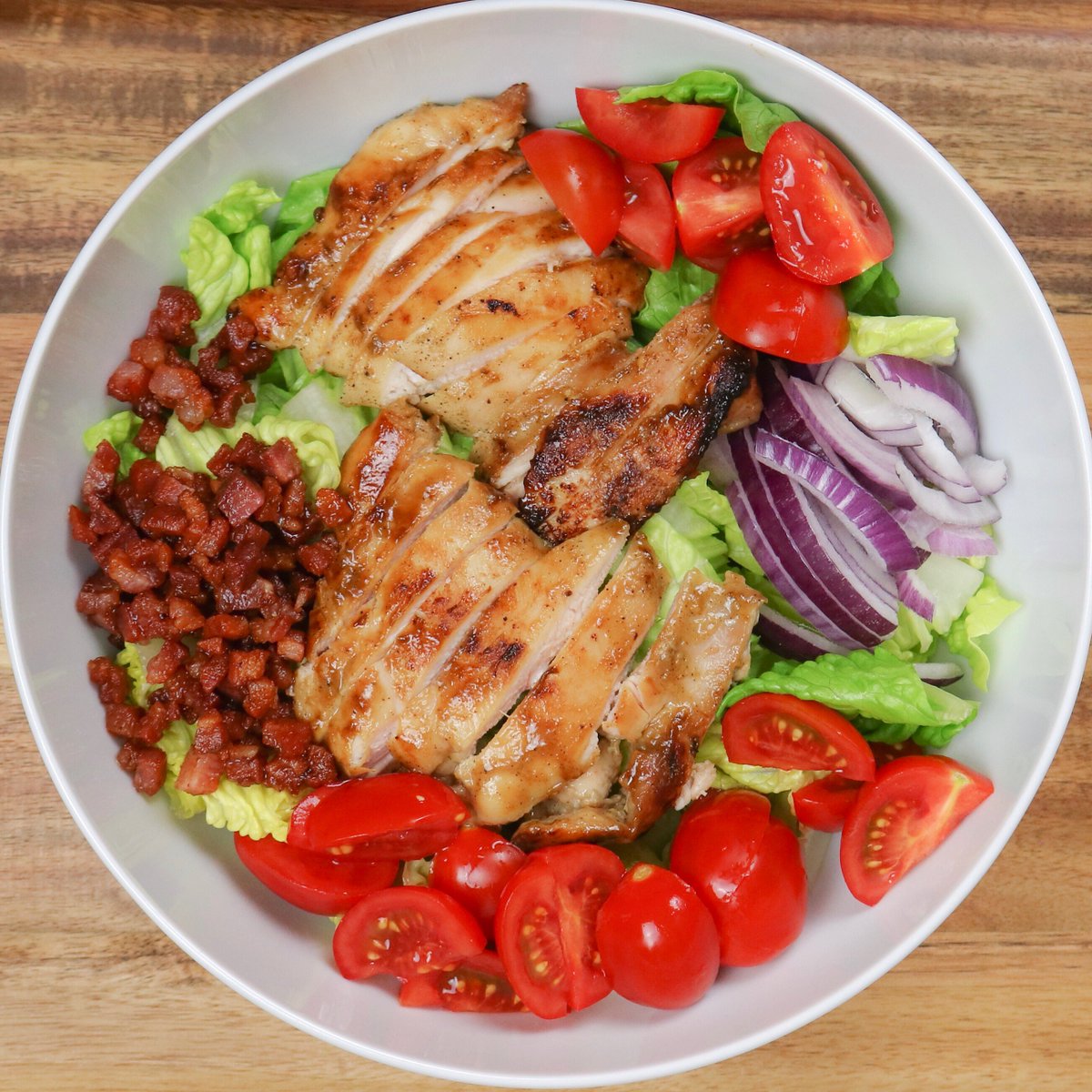 Honey Mustard Chicken Salad
One of our favourite salad. If you never had this one before you Must try it! :) 
Full recipe ➡️ youtu.be/JDKt7TUPe3o

#Food #Foodies #love #recipes #today #Salad #chicken #BaconTimeFamily
