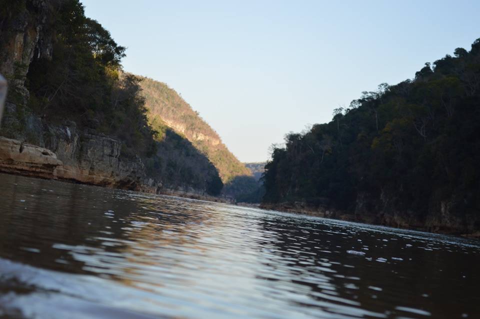lahimena's tweet photo. Le circuit descente du #fleuve #Manambolo #Madagascar vous propose :
Un TREKKING sur les plateaux de Bongolava et dans les #Tsingy de #Bemaraha (unique au monde).
https://t.co/HfP5t8egaT https://t.co/15r5U3bGVM