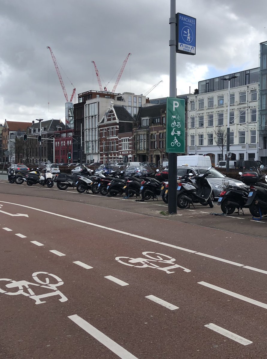 ValPeredoFigini's tweet photo. Ya estamos en Amsterdam preparándonos para Green building Europe 2019  @Patrizia @lolaripo https://t.co/Dal0lVdcqA