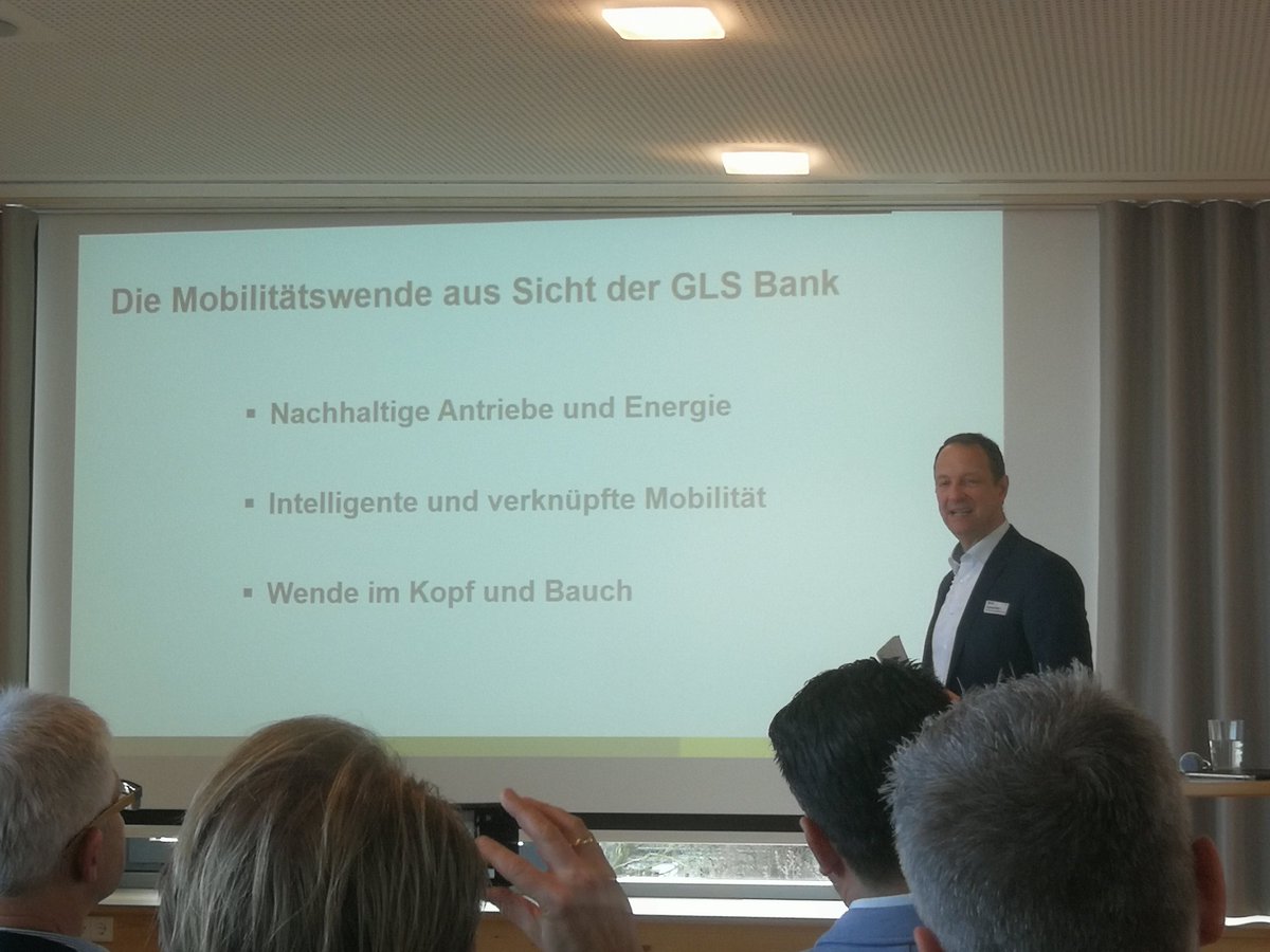 thehartworker's tweet photo. Heute bei der #driversity zu Besuch , Gastgeber ist diesmal die GLS Bank. Thema: nachhaltige Mitarbeitermobilität https://t.co/8XUlfA49MH