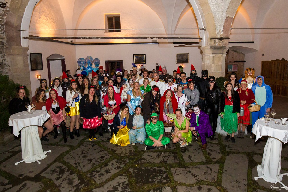 laoola56's tweet photo. Il compleanno che ho sempre sognato 🤩
Grazie a tutti dal profondo del cuore ❤
#30 #disney #cartoon #happybirthdaytome #bolzano #castelflavon #bambinafelice https://t.co/ykUYXfix9y