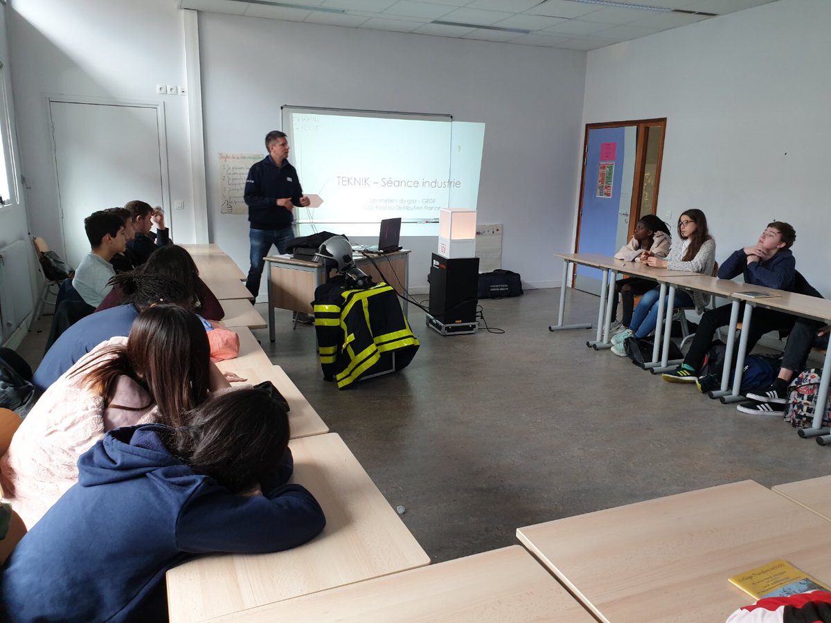 Aujourd’hui et demain, <a href="/GRDF/">GRDF</a> intervient avec @FACEMEL59 dans le cadre de Teknik auprès de 8 classes de 4éme et 3éme. Merci à l’entreprise et à ses 2 supers collaborateurs pour leur investissement ! #TEKNIK #Refaiteslemonde