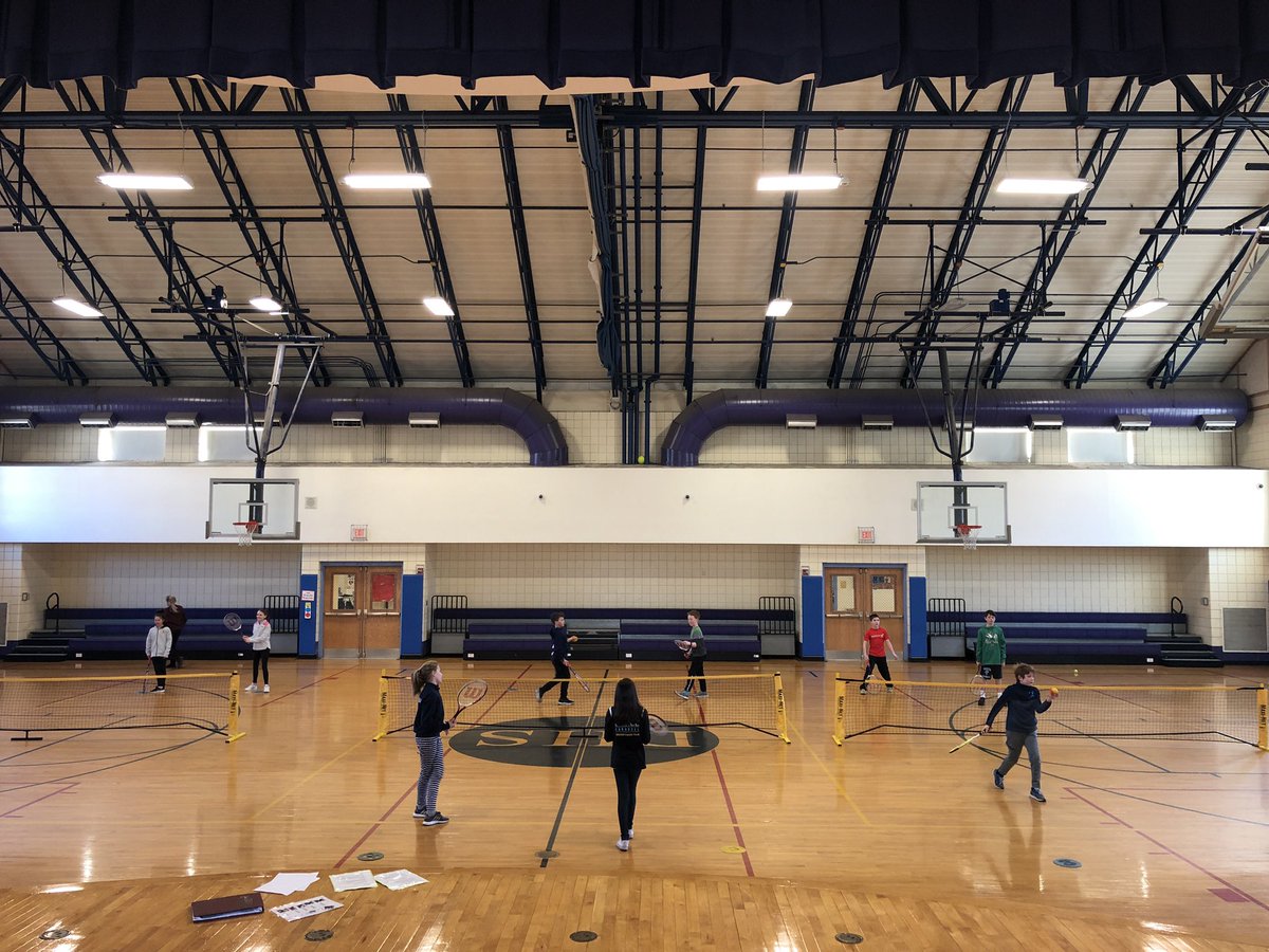 Deer Hill is working hard on their Tennis skills !