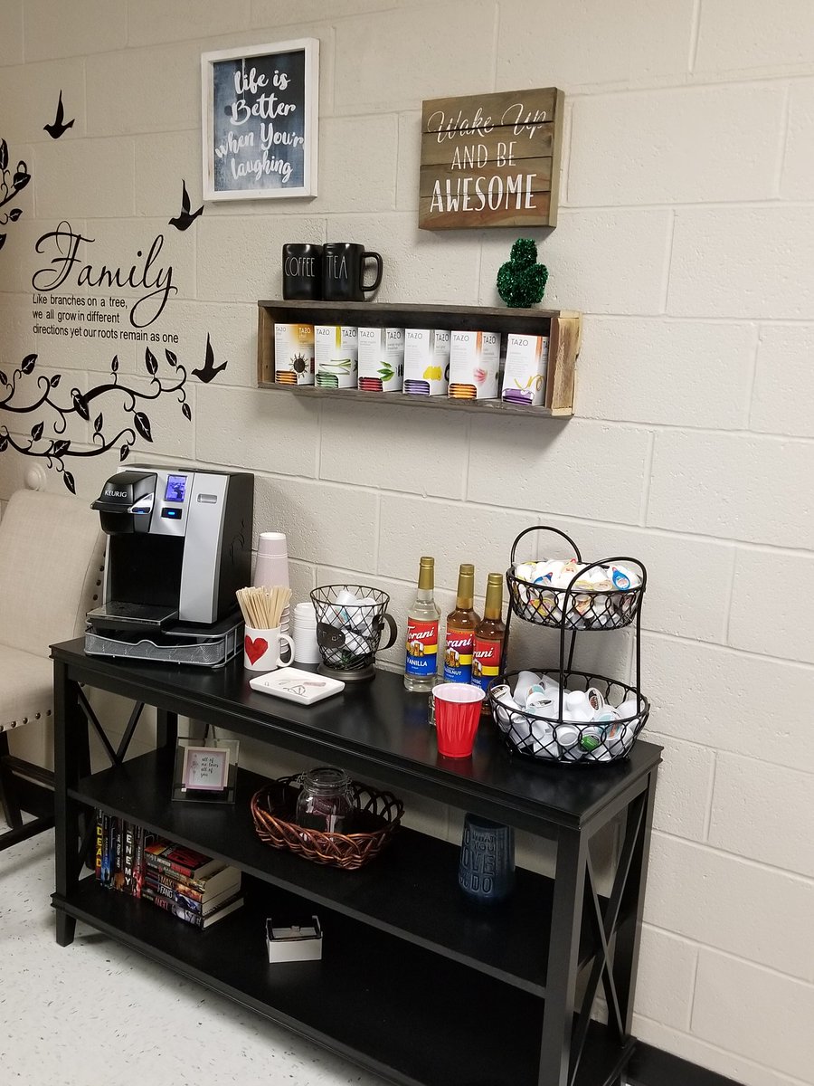 When your principal @jackimaticsturm pays attention to every. single. detail. Thank you so much,  we love it!! #OnceACard