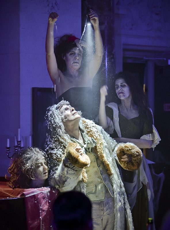 Toutelaculture's tweet photo. #Toutelaculture vous parle de #LaPorte8, un cabaret horrifique haut en couleurs, mis en scène par #ValérieLesort et avec #JudithFa, #LionelPeintre, #MartinSurot. 
@Opera_Comique

https://t.co/VDPEFEHmtW https://t.co/L6rhixUZC2