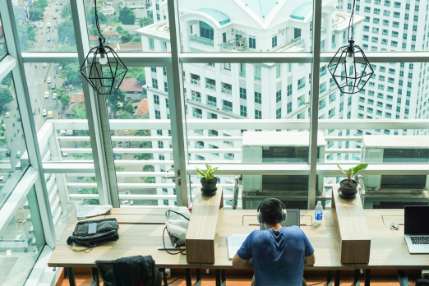 🇩🇪 #blog time! #remotework can be learnt!
Mobility while working can be very beneficial, if conducted in a professional manner. <a href="/lasse_kroll/">Lasse Kroll</a>, founder of the Remote-Work-Startup <a href="/cuckoowork/">Cuckoo</a> outlines the first 5 steps for successfully implementation.

blog.kloeckner.de/arbeiten-auf-d…