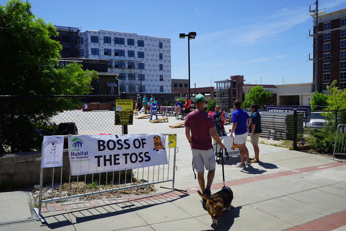 MidlandsHabitat's tweet image. Do you have what it takes to be the Boss of the Toss? Registration is open for the Cola Habitat Young Professional's annual corn hole tournament to benefit the people we serve. Join us at #SteelHandsBrewing in @CityofCayce on Sun., May 19 from 12:30-4 p.m. habitatcsc.org/2019-boss-of-t…