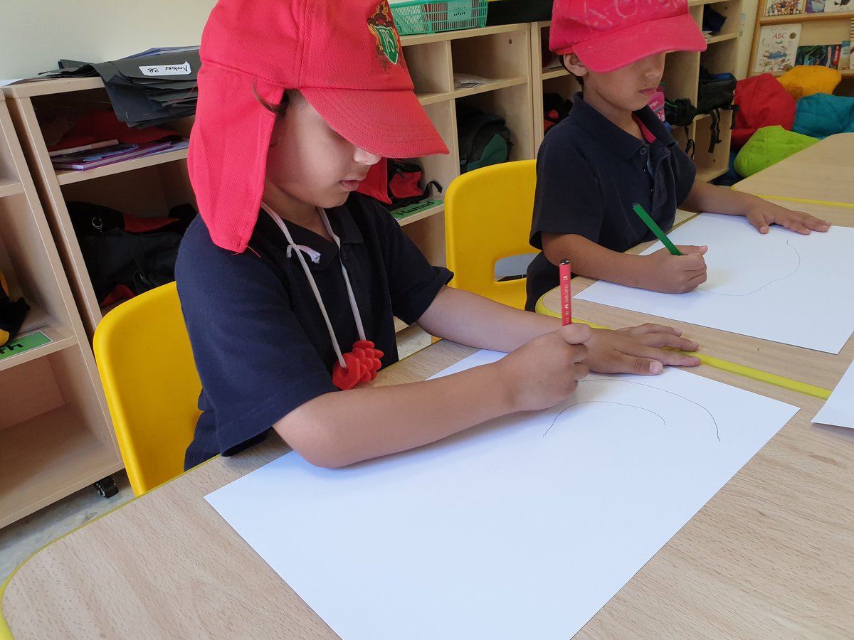 Some very happy artists in FS2D! <a href="/JPS_Art/">JPS Art & Design</a> <a href="/JPS_FS2/">JPS FS2</a> #art