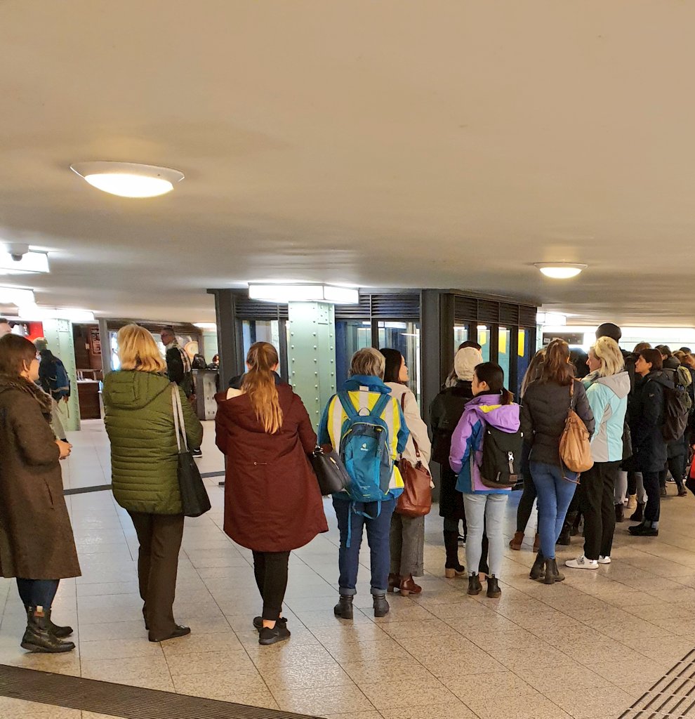 madwin_realiser's tweet photo. The #Frauenticket machine for @BVG seems to be working quite well. Good stuff! https://t.co/vxkMJY3OnA