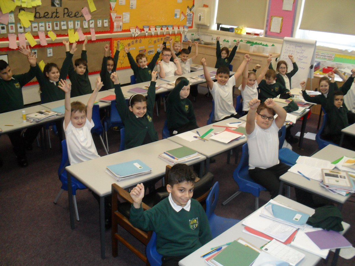 EltonLKS2's tweet photo. What a great start to the week! Everyone is in! #attendancematters #welovetolearn @EltonLKS2 https://t.co/eiFfYdWLEj