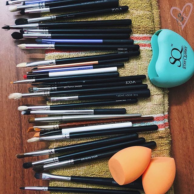SarojaSegu's tweet photo. Mission accomplished 💁🏻‍♀️ #cleanbrushes #bbloggers #beautybloggers #indian #instalike #instalove #igers #hyderabadblogger #trendytalks https://t.co/a8PjC9Hsq4 https://t.co/CK6X0TFQy4