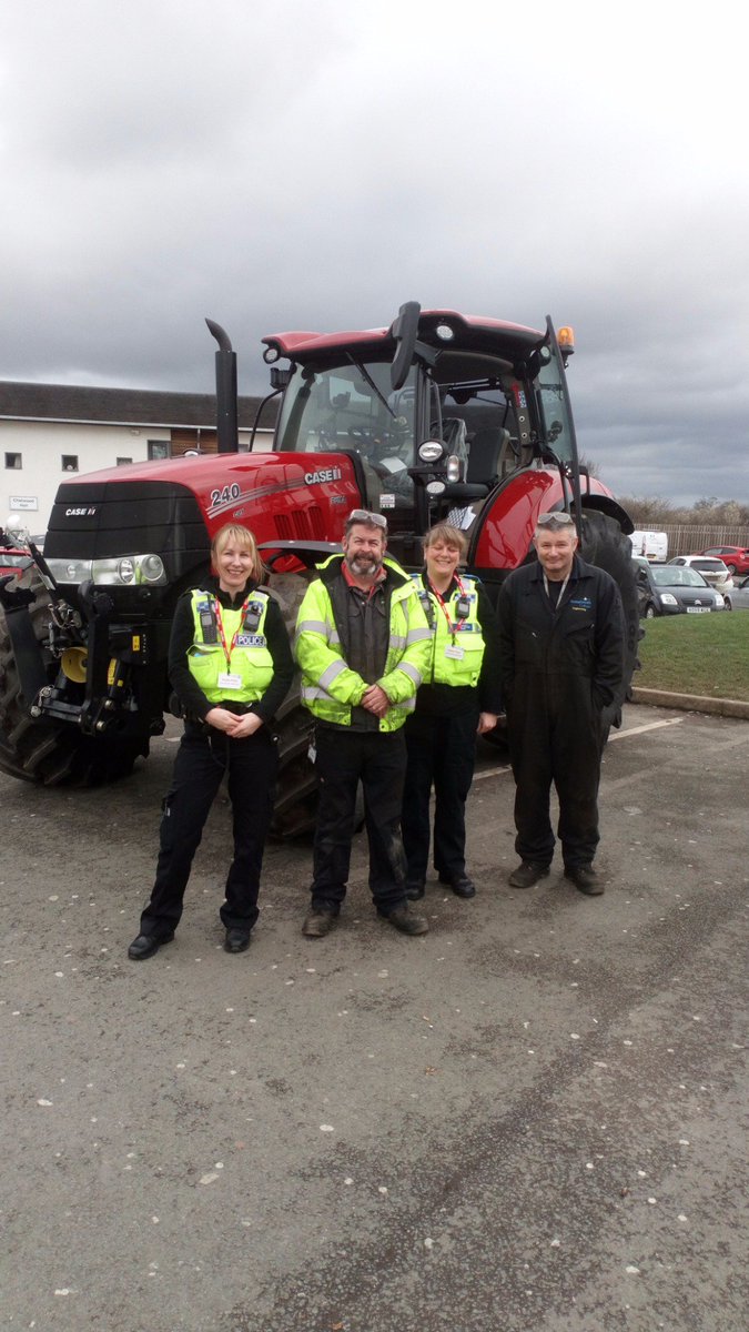 BunburyWrenPol's tweet image. Nicky and Sharon have been to #Reaseheath College this morning to do a talk on drugs, then to hold a surgery for the students. 
Whilst there we had the opportunity  to see what it would be like to drive a tractor 🚜... Definitely love one of these to drive around the rural beat