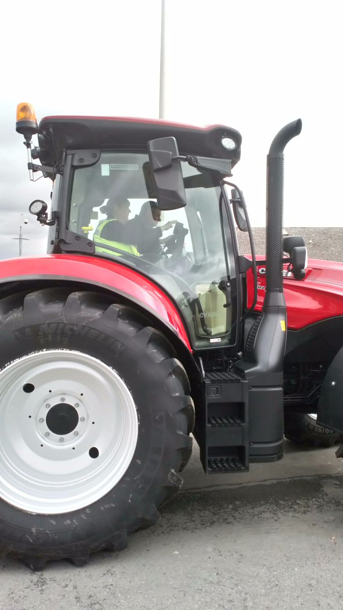 BunburyWrenPol's tweet image. Nicky and Sharon have been to #Reaseheath College this morning to do a talk on drugs, then to hold a surgery for the students. 
Whilst there we had the opportunity  to see what it would be like to drive a tractor 🚜... Definitely love one of these to drive around the rural beat