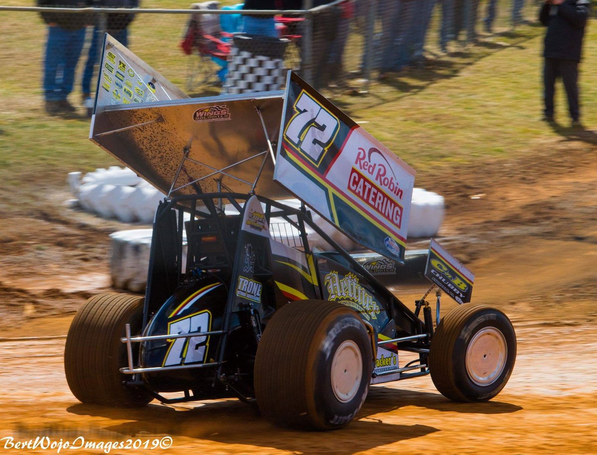 Bertwojcik's tweet image. @RyanSmithRacing with the  @RedRobinRacing #72 in to turn 3 @WilliamsGrove 
#bottomlessfun