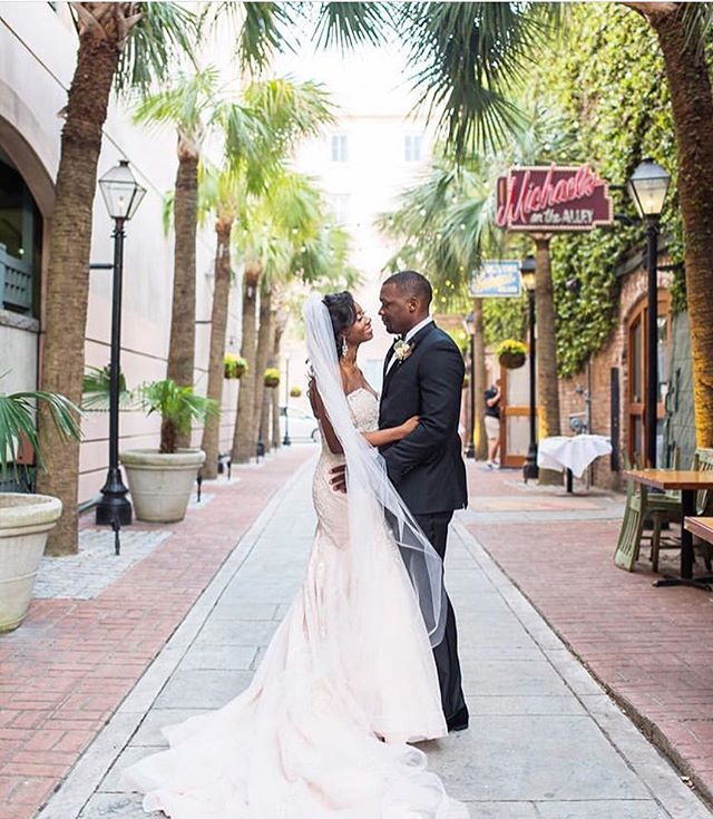 PalmettoWed's tweet photo. Dreaming of warmer weather and strolls through downtown Charleston like this wedding day walk from anerisphotos! https://t.co/ncGZN1wCjU