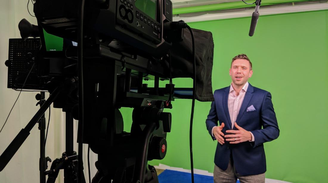 Don't miss #sales expert Toby Fellows <a href="/SalesInnovExpo/">Sales Innovation Expo</a> - he'll be sharing all you need to know on #B2B sales #strategies in a panel debate on Wednesday 26th March #SIE19
#B2B #Marketing #LeadForensics #Strategy <a href="/LeadForensics/">Lead Forensics</a>