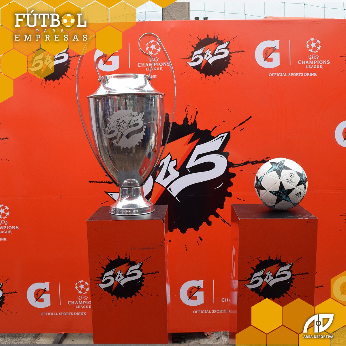 AreaDeportivaPy's tweet photo. Algunas imágenes de todo lo que pasó en el Torneo Gatorade 5v5 ⚽🙌🏽 en donde los chicos compiten por un lugar para ir a la Final de la Champions League 2019.🏆 https://t.co/1MShZarHdt