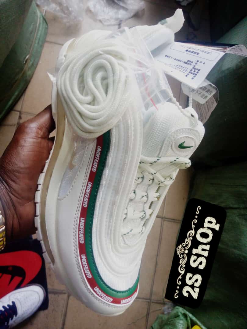 Sadikh_Shoes's tweet photo. Nouvelle collection de shoes chez 2S_Shop.
Marche Colobane Dakar.
Prix: entre 20.000 &amp; 30.000.
Et la livraison est gratuite partout au SENEGAL. 
Tel: (+221) 77 586 85 55/ 78 012 92 88 https://t.co/Tae4GAWgRU