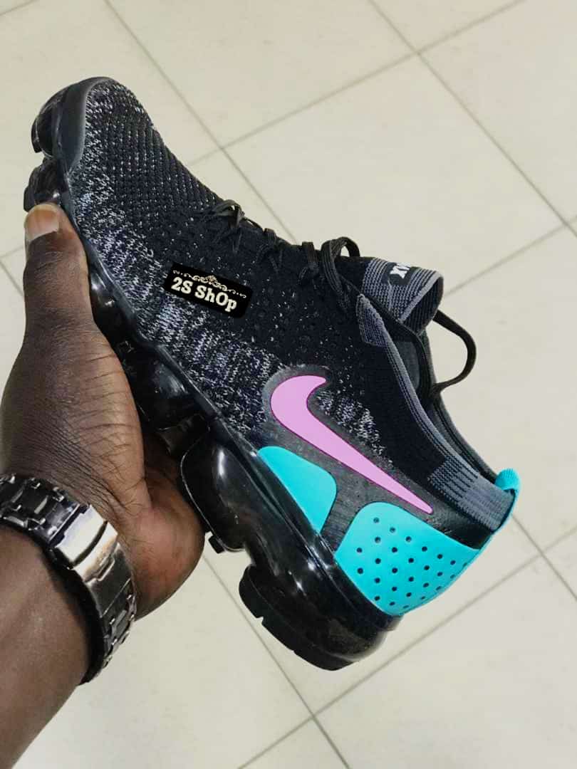 Sadikh_Shoes's tweet photo. Nouvelle collection de shoes chez 2S_Shop.
Marche Colobane Dakar.
Prix: entre 20.000 &amp; 30.000.
Et la livraison est gratuite partout au SENEGAL. 
Tel: (+221) 77 586 85 55/ 78 012 92 88 https://t.co/Tae4GAWgRU