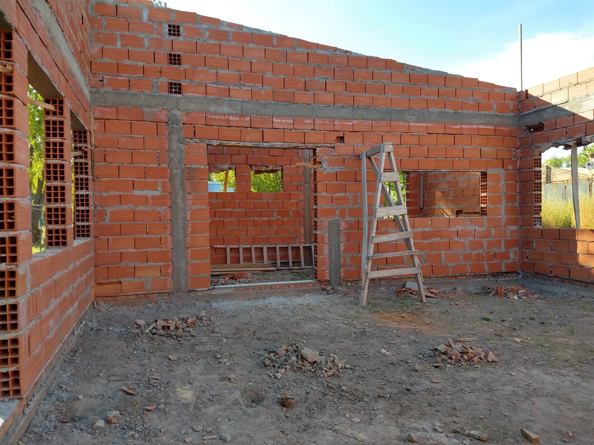 En Buena Parada estamos  construyendo el Salón de Usos Múltiples del Centro Integrador Comunitario que permitirá brindar un espacio para capacitaciones, talleres y distintas actividades