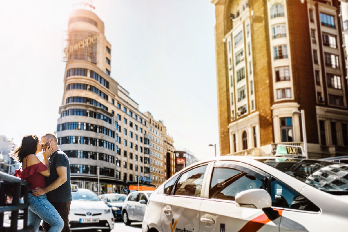 fotoboxfoto's tweet photo. “Solo quedará por probar un sentido, el de ridículo por sentirnos libres i vivos...” Izal🧡 Mercé + Miguel 🧡 Preboda en Madrid https://t.co/iNR668R6Bs
