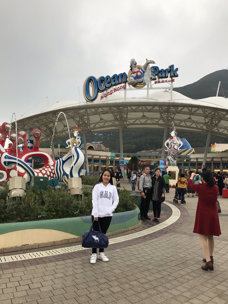 sunsetjeid's tweet photo. 💜 Ocean Park Hongkong...💜 https://t.co/W2Npb7Hu9O