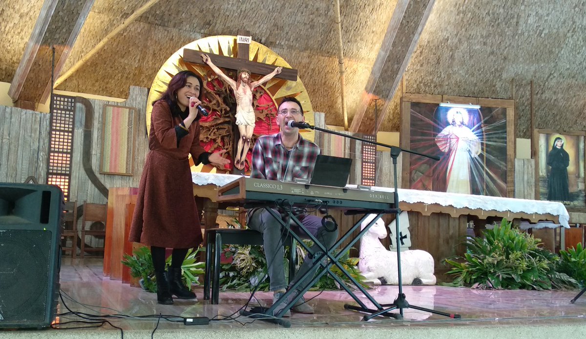 dexibellMI's tweet photo. Appena terminato un lungo tour di #concerti nelle #Filippine e #Taiwan tenuti da @MegaMauroMusic sul palco #VIVOS7 e #CLASSICOL3 
musica classica (arrangiamenti orchestrali in tempo reale sul Classico L3) #Lirica #Gospel #Jazz con digressioni in brani #Pop ed #etnici https://t.co/Mj6V2CJO0E