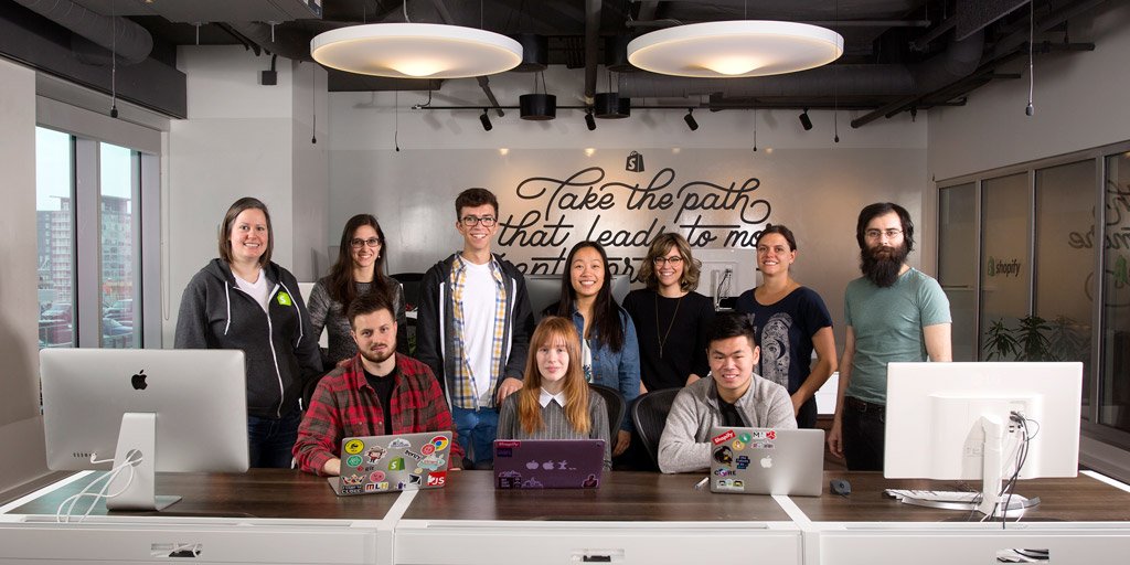 Carleton_U's tweet image. Happy #CoopWeek &amp;amp; #WILWeek! Carleton's Dev Degree partnership with @Shopify is among many initiatives that help ensure our students graduate job-ready and springboard into rewarding careers. Read more: newsroom.carleton.ca/story/shopify-…