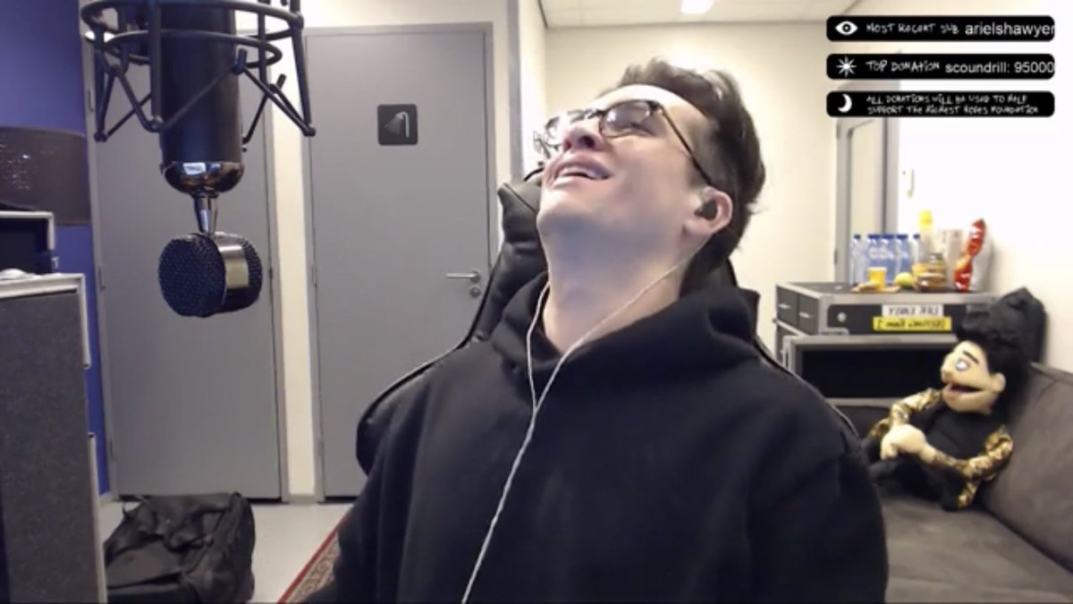 panicboiiii's tweet image. 