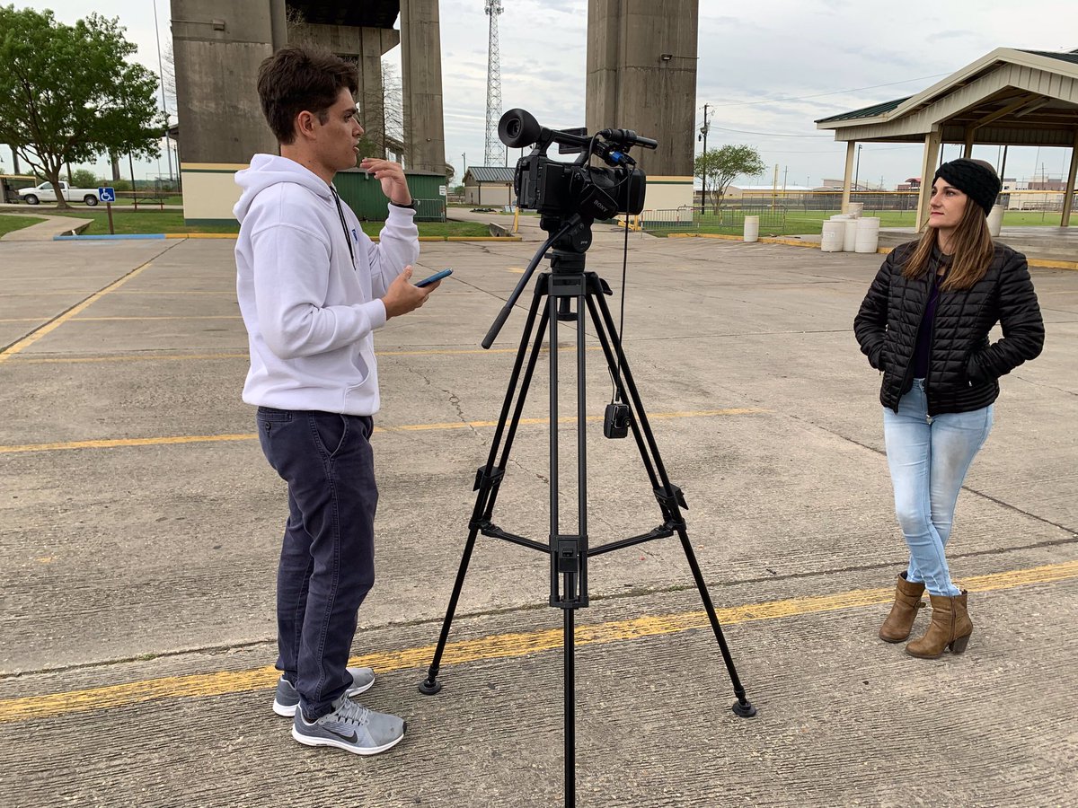 DominicMarino7's tweet photo. Today I interviewed Ms. Tamara Plattsmier from United Way of St. Charles as part of my next news story on the Bridge Run coming up on Saturday, April 6th! @presstheplay @stcharlesgov @satellitecenter #5k #running https://t.co/LHF9zuBxI1