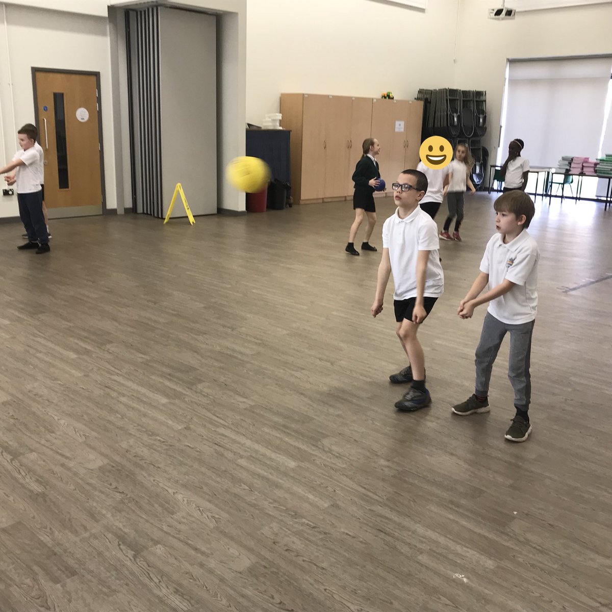 TGPS_NorthLincs's tweet photo. Year 4 are now applying their ‘bump’ by playing a mini volleyball tournament. #TGPSYear4 #TGPSPE #TGPSTeamwork https://t.co/FmmgCpAQOR