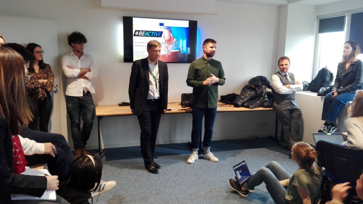 FESIsport's tweet photo. Very happy to welcome @lelosyv Head of @EuSport at the #HouseOfSport today for a presentation with @EMLYON students!๐๐ @jerome_pero also explained to the students the role of @FESIsport in profiling the #sporting goods sector in #Europe ๐ช๐บ #BeActive #EUWeekOfsport #ErasmusPlus https://t.co/cQooZ30QsV