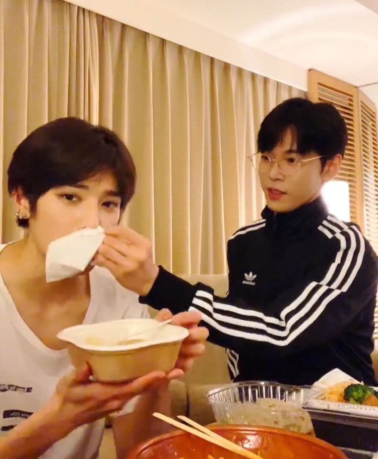 จึยจี tweet media