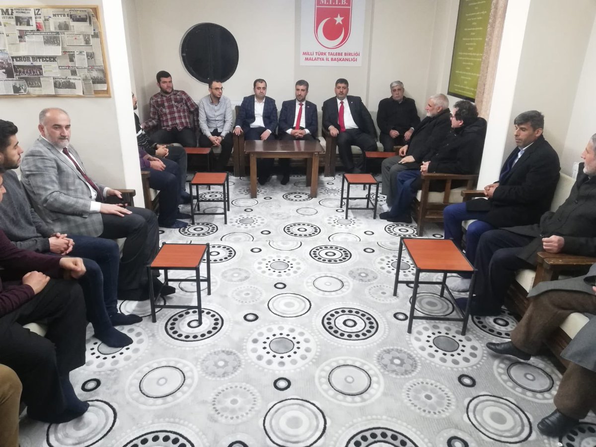 Osmanmarasali44's tweet photo. Milli ve Manevi değerlerine bağlı Ufuk Sahibi gençler yetişmesi için çaba sarfeden MTTB Malatya Şubesini ziyaret ederek fikir teatisinde bulunduk. Göstermiş oldukları ilgi ve samimiyetten dolayı Şube Başkanı @mehmettsagdicc Bey’in şahsında MTTB Yönetimine şükranlarımı sunuyorum. https://t.co/ZIy5CJPJdj