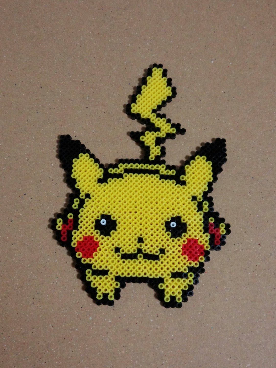 ポケモンアイロンビーズ けい 定期的にまた作りたくなりピカチュウ作りました V アイロンビーズ ポケモン ピカチュウ T Co Ir5ax05lfl Twitter