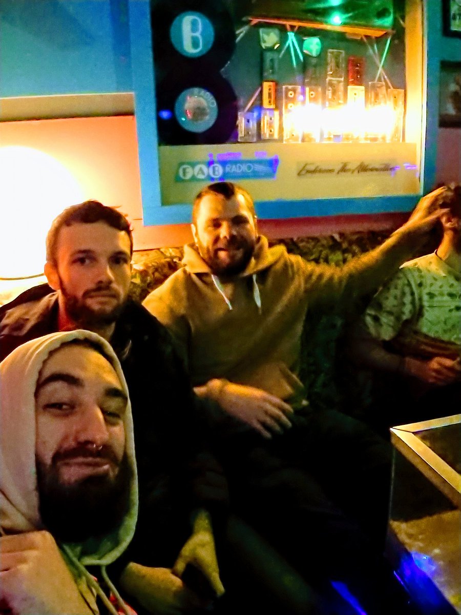 Pretty Witches tweet media