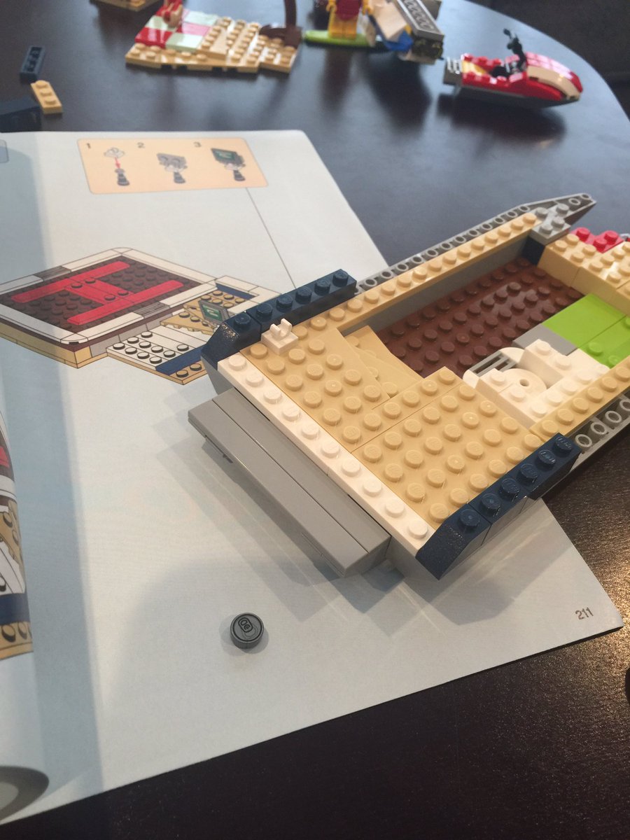 Tricia_Carty's tweet image. So I love me some Legos, but a 211 page instruction novel including how to assemble individual soda can lids is a little excessive 🤯😳😬 #sos #someonesaveme