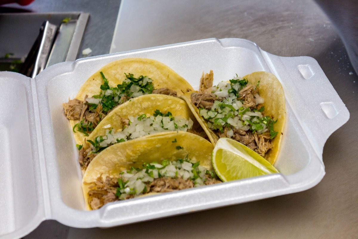 TheRegentNJ's tweet photo. Jersey City’s ultimate Mexican street food vendor is coming to the corner of Liberty View Drive and Regent Street TONIGHT from 5:30PM to 8:30PM. @ElChilangoJC will be serving tasty favorites like tacos 🌮, burritos and more! #FoodTruckMonday. https://t.co/l3HISQeLCF https://t.co/GCsf4faWCd
