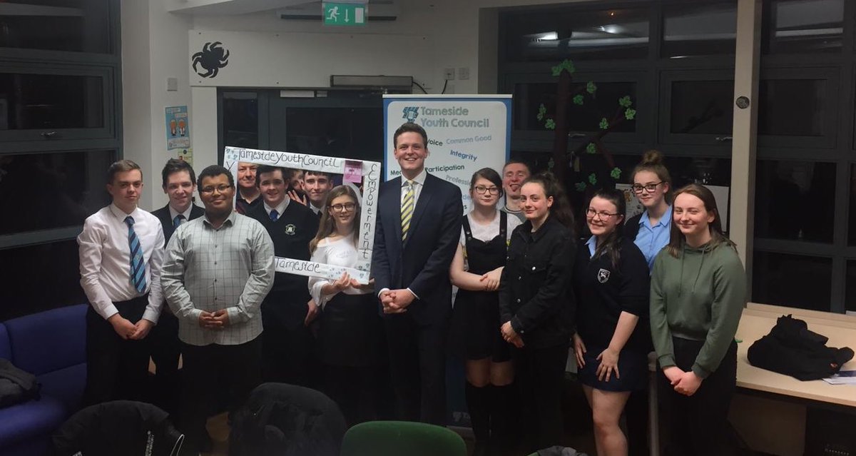 katrinap2106's tweet photo. Great night tonight at Tameside Youth Council. Thanks to @OliverRyan95 for the public speaking session.Young people took part in debating issues and had lots of fun being involved. #debating #politics #youthvoice #publicspeaking #Tameside https://t.co/GEYf9pABd1