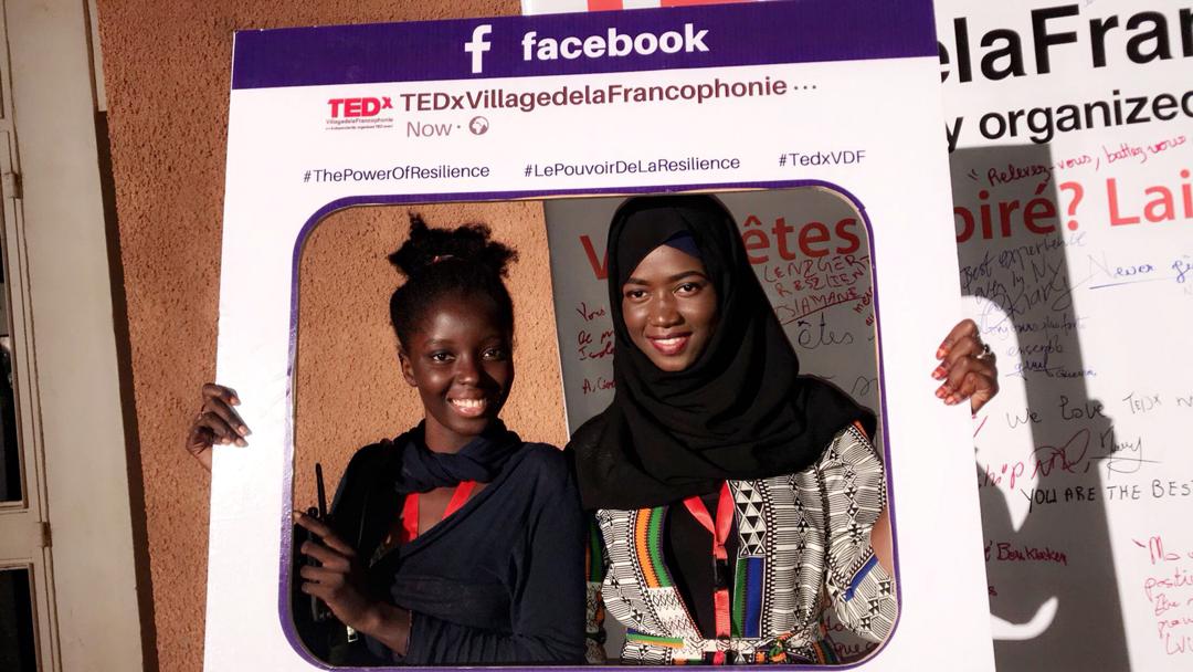 abdallahsup's tweet photo. @TEDxVdF Si je poste pour mes cousins ça passe?
#TEDxVDF
#ThePowerofResilience https://t.co/3gb7nrS9Oi