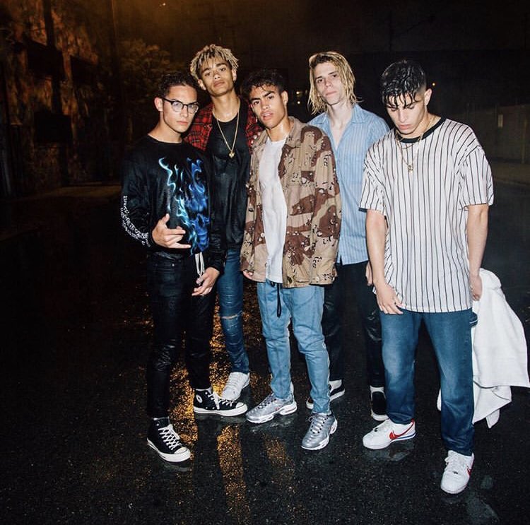 PRETTYMUCH's tweet photo. HAPPY 3 YEAR ANNIVERSARY! We love you with all our hearts ❤️ thanks for sticking with us through it all and showing us so much support BEANZ FOR LIFE!! Enjoy these throwback pics 💫 https://t.co/8e334RzUlN