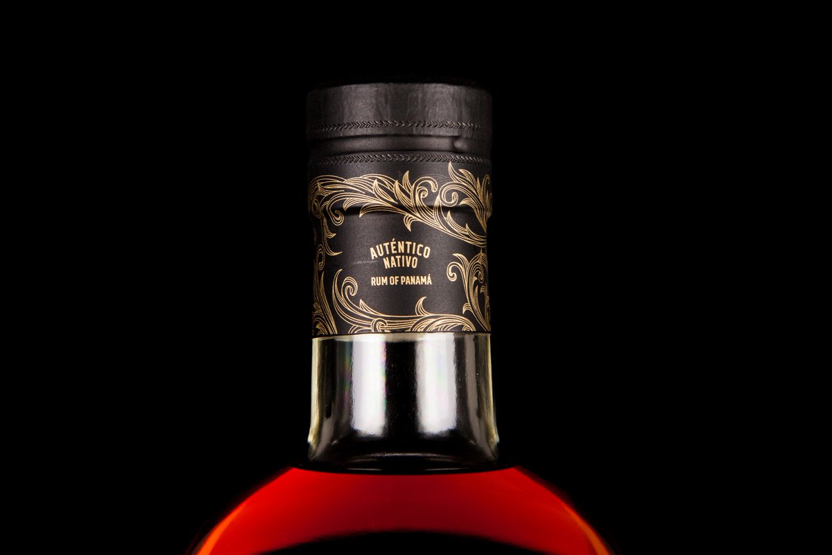 BPSGLASS's tweet image. From concept to finish product, another BPSGLASS project. 
AUTÉNTICO NATIVO is a collection of vintage rum. Produced in Panama, through a process of mixing and aging in Bourbon barrels.
bps.com.pa / info@bps.com.pa / +507 308 56 00