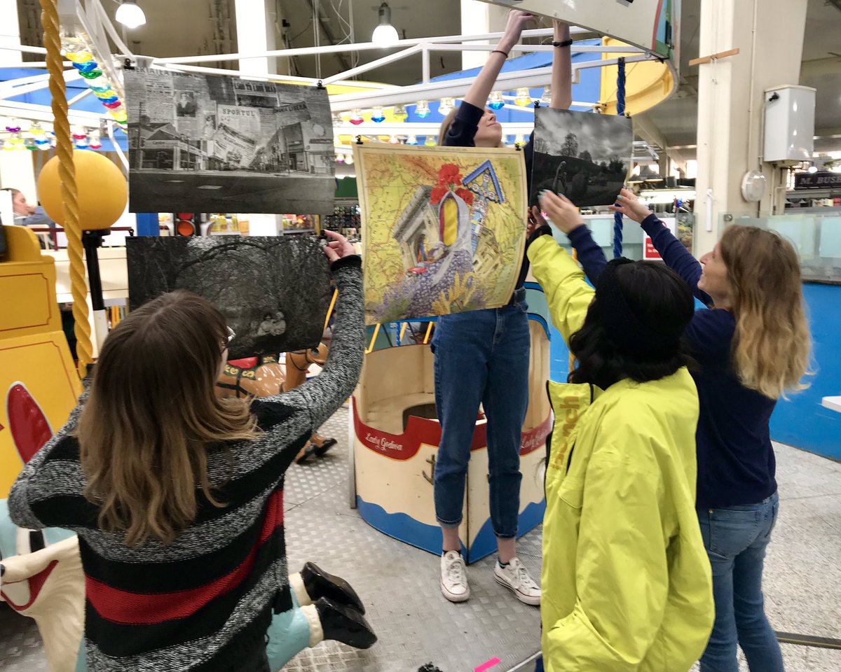 SimonPeterGreen's tweet image. preparing “the insiders” exhibition at the legendary coventry indoor market which is part of the Exposure photography festival running across five city venues and opens on wednesday morning #coventry @cu_exposure