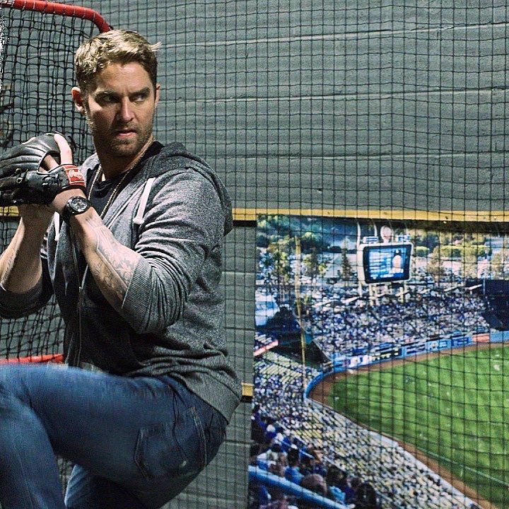 BrettYoungMusic's tweet photo. C A T C H // ⚾️ https://t.co/FUbewduPQN