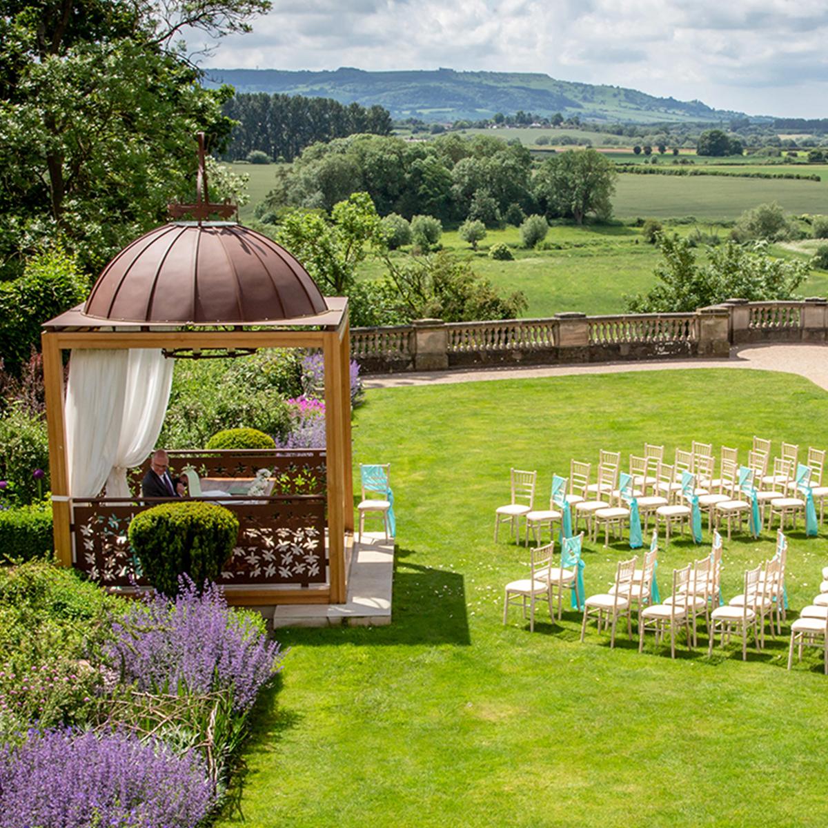 WoodNortonHotel's tweet image. Our Wedding Open Day on Sunday was lovely, and a great way to showcase our wonderful venue. We can't wait for the warmer days and nights so we can welcome more wonderful outdoor weddings. Imagine having this backdrop to your special day...#worcestershirehour #weddingfever