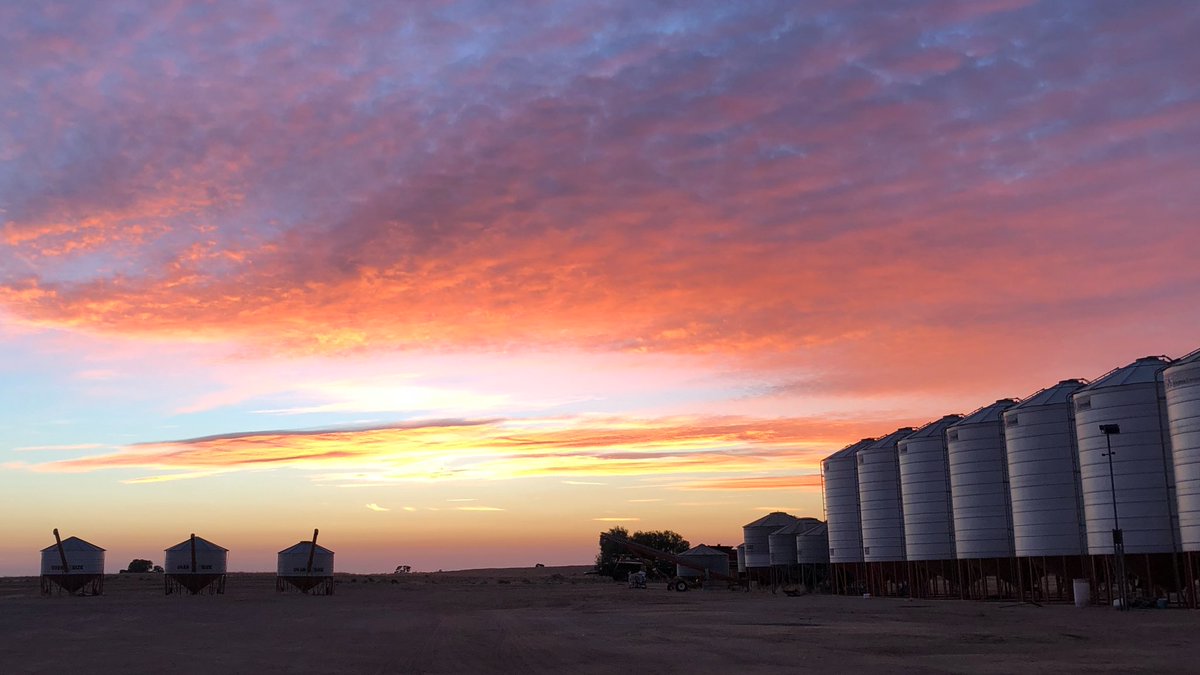 Early start talking #agriclime with growers. Helping manage seasonal risk <a href="/SyngentaANZ/">Syngenta ANZ</a>