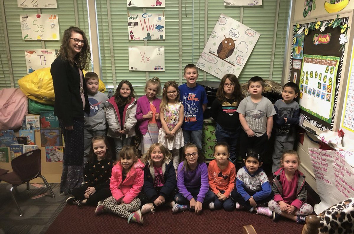 WateredGardens's tweet photo. Woot! Woot! A big thanks to Mrs. Junkerโs class of Jefferson Elementary who had a food drive for the mission and collected 578 cans of food for the food pantry!๐ค๐ณโค๏ธโค๏ธโค๏ธ
What big hearts you have to love Godโs people. Thank you!!!!!!!!
#transformlives
#transformjoplin https://t.co/TJy6qIi7rR